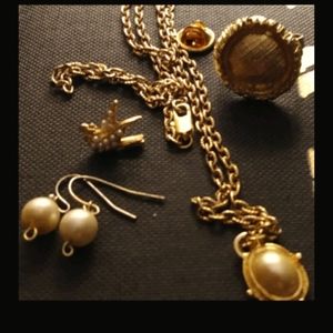 Gold Pearl Jewelry Set